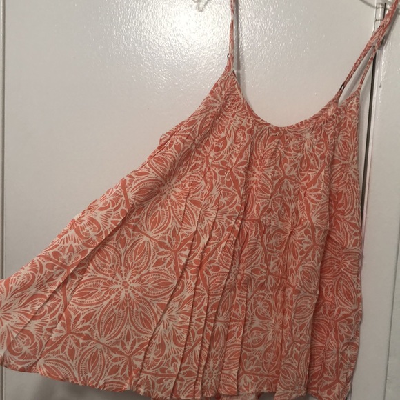 Coral Floral O’Neill Top - Picture 2 of 5